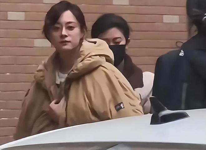 港媒曝孙俪全家移居伦敦!早年铺路拿香港身份,难怪女儿英国比赛(组图) - 13
