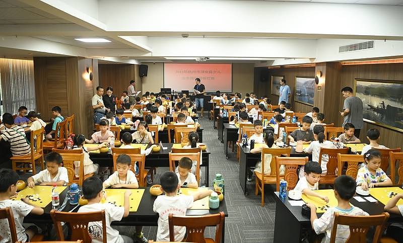 9岁棋童坠亡，同学称其曾遭父亲踢踹（组图） - 4