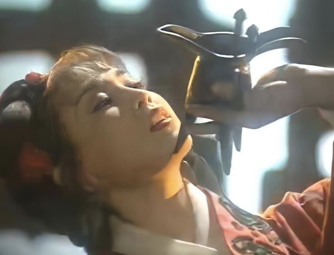 她长得太美被导演“金屋藏娇”，同居27年无名无分，最终早早离世（组图） - 9
