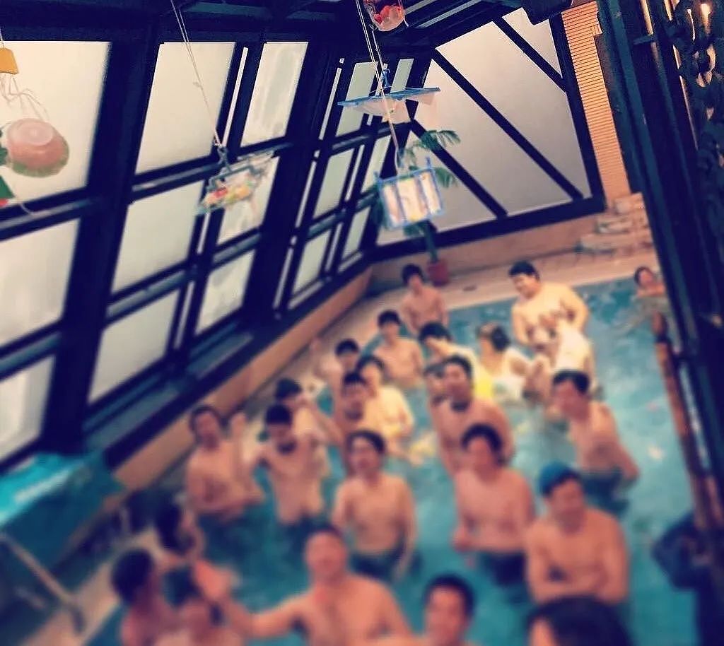 日本最有名的游泳池，里面拍的片这辈子都看不完（组图） - 39