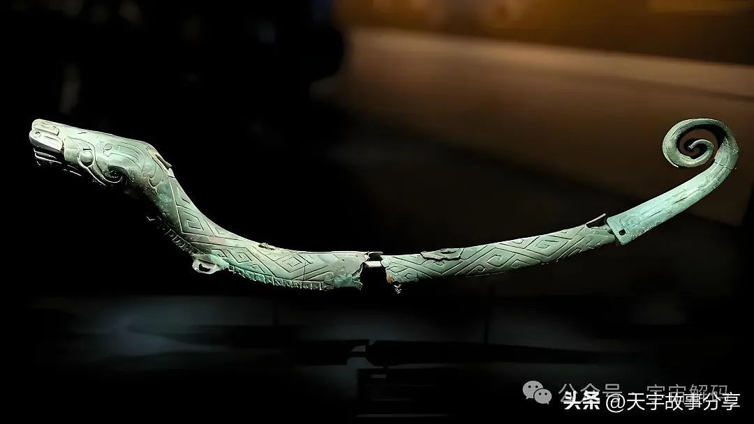 三星堆惊现“千年蛇精“,伏羲女娲竟是古蜀人,考古圈炸锅了!(组图) - 1