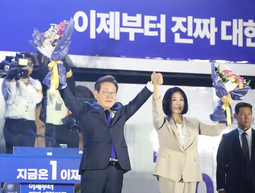 李在明出任韩国总统!他称要同朝鲜对话,此前表态“将稳定地处理与中国关系”(组图) - 1