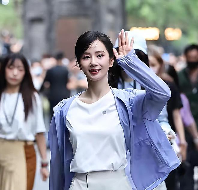 吴奇隆录节目仍戴着婚戒,刘诗诗早已摘掉,两人不官宣原因疑曝光(组图) - 26
