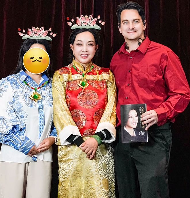 刘晓庆后续税务风波来了:多场话剧演出被取消,海外露面状态不佳(组图) - 15