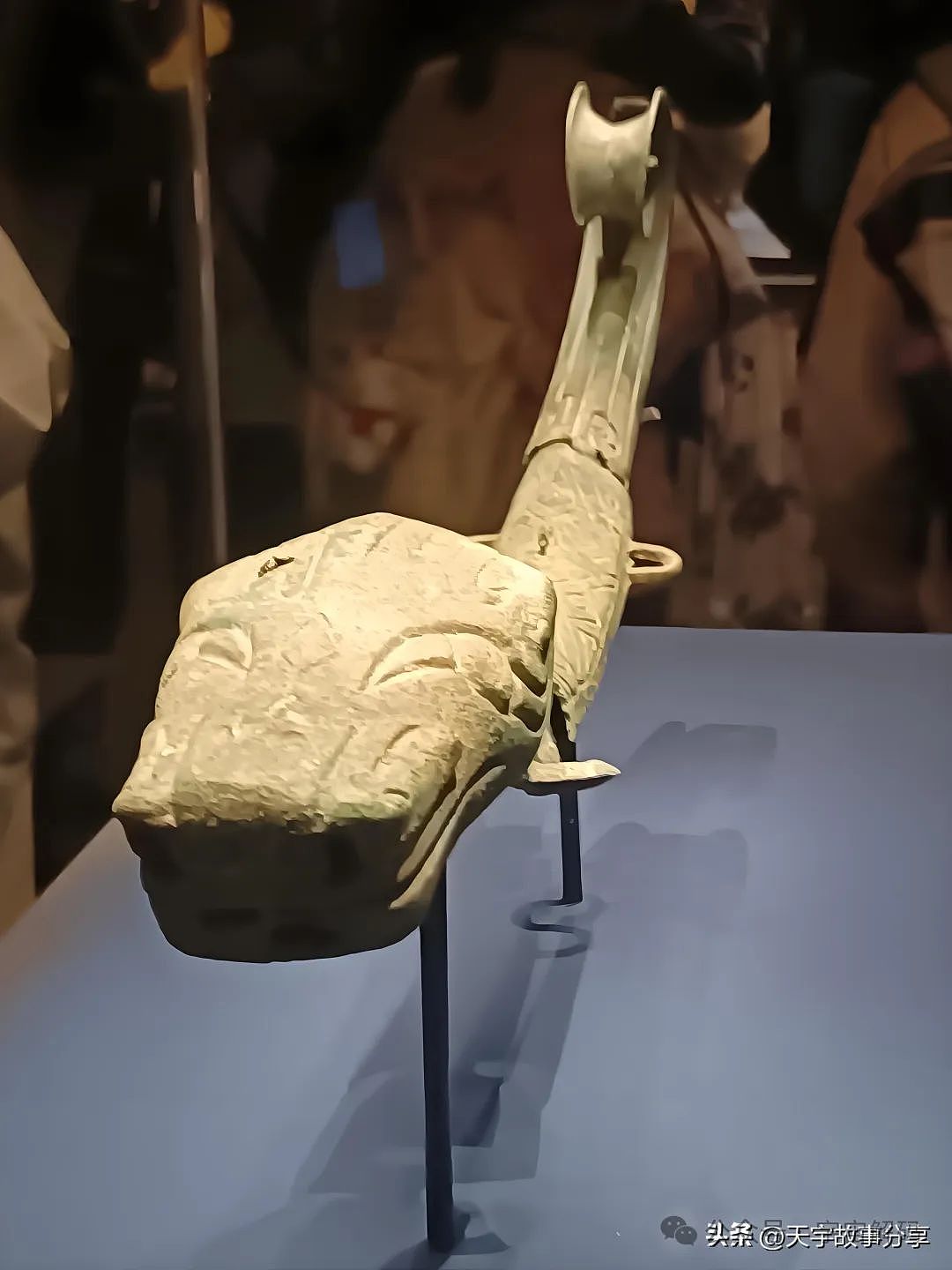 三星堆惊现“千年蛇精“,伏羲女娲竟是古蜀人,考古圈炸锅了!(组图) - 3