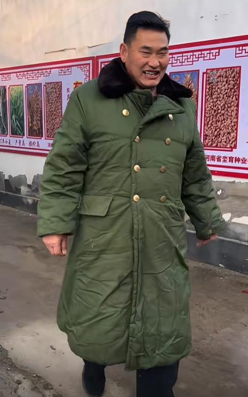 大衣哥女儿开店做老板，26岁被多次提亲，男方家底显赫很低调（组图） - 16