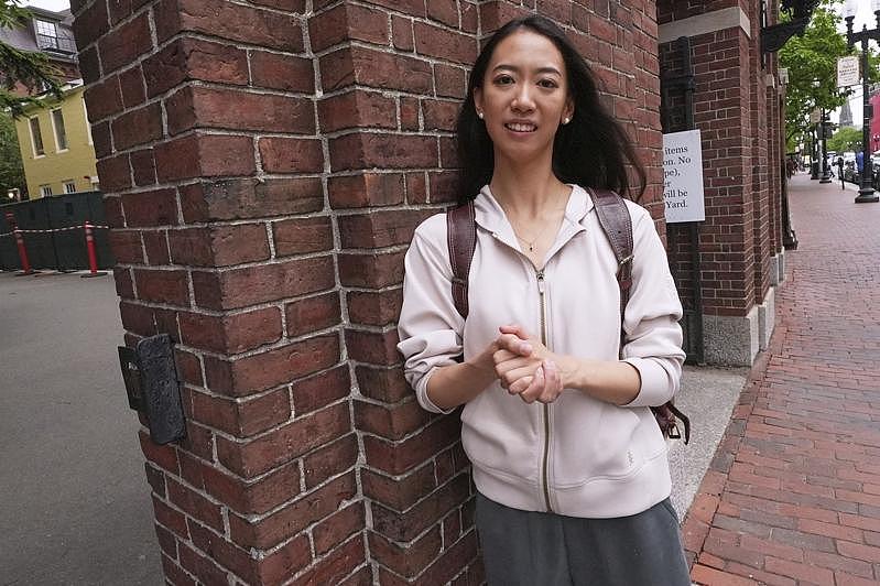 蒋雨融被指护航中国大使哈佛演讲，与中共关系很深（图） - 1
