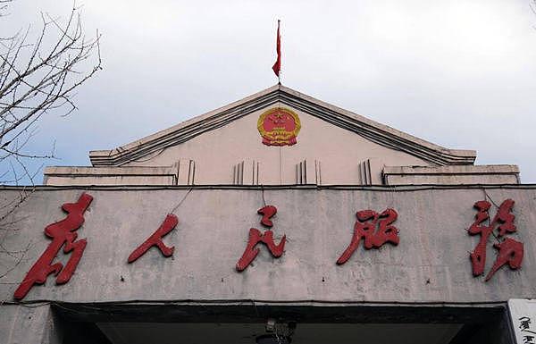 张雪峰暂停直播：或许不是他动了谁的蛋糕，而是蛋糕已经快吃完了（组图） - 10