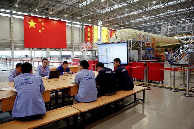 中国商飞被特朗普打得很痛（组图） - 3
