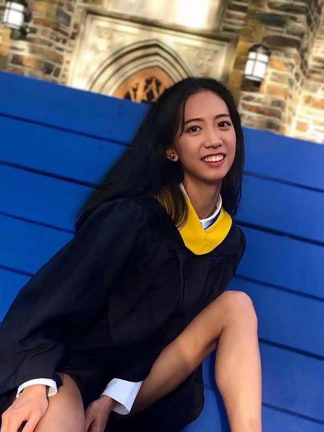 哈佛女孩硬凹寒门人设，否认走后门，亲爹信息急删（组图） - 7