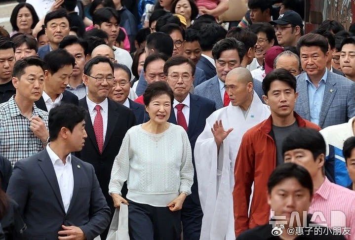 他做梦都想当韩国总统！把野心写在脸上，又一对狠人夫妻上位了……（组图） - 3