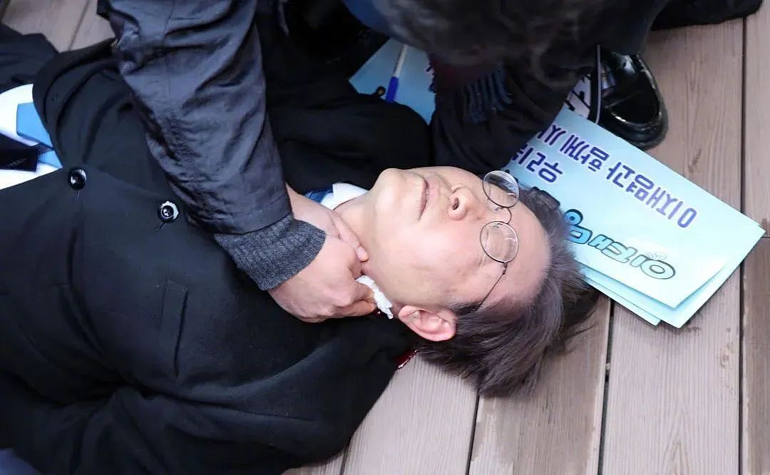 他做梦都想当韩国总统！把野心写在脸上，又一对狠人夫妻上位了……（组图） - 41