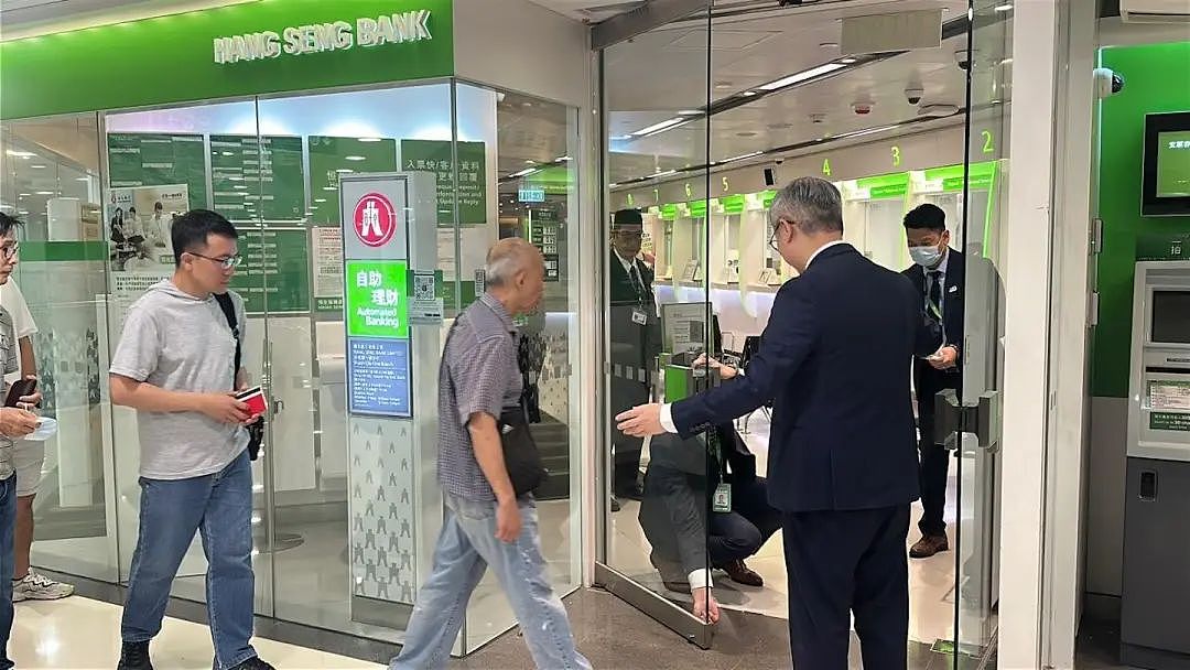 香港男子抢银行潜逃深圳,24小时内落网!(组图) - 7