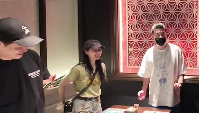 李乃文带妻子与陈赫聚会，妻子颜值太高似女明星，身份被扒不简单（组图） - 4