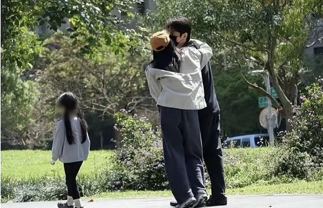 45岁的高圆圆，终于懒得装了！（组图） - 25