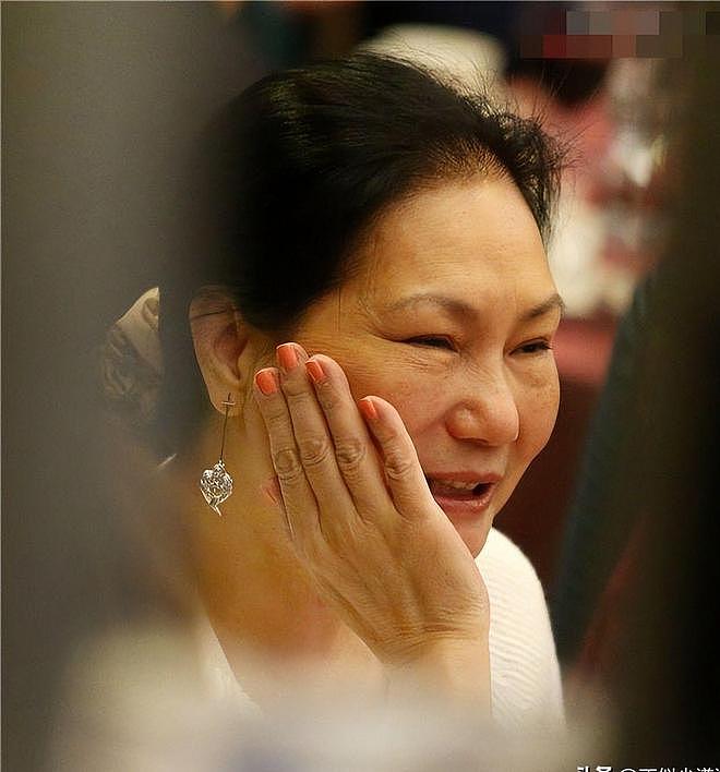 S家大势已去，结婚16天后马筱梅疯狂“收割”，一家4口全拿捏（组图） - 20