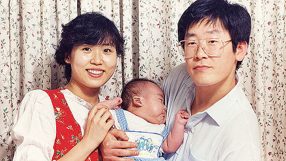 从嫌丑到共度34年!金惠京揭“爱上李在明”关键,6笔记本感动一生(视频/组图) - 4