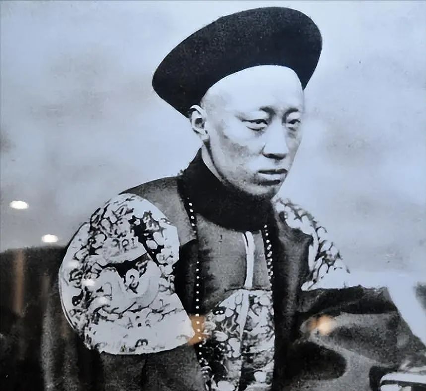 清朝灭亡后，李莲英姐姐才敢说出实情：慈禧其实不是病死的！（组图） - 19