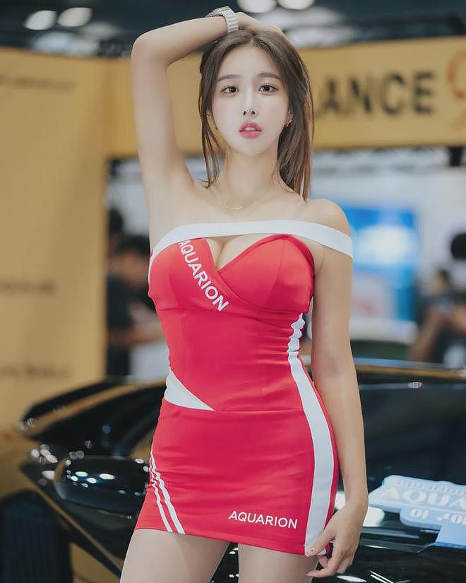 【美女】成熟水蜜桃美女,眼神有点拉丝,身材啥的没的说,不信你看(组图) - 10