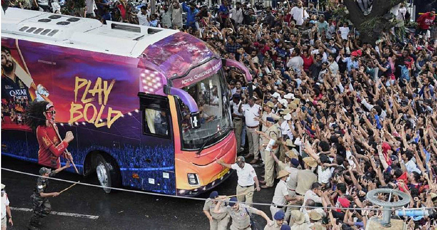 欢庆板球队夺得队史首冠！印度大城班加罗尔爆发踩踏事件，酿11死40多伤（图） - 1