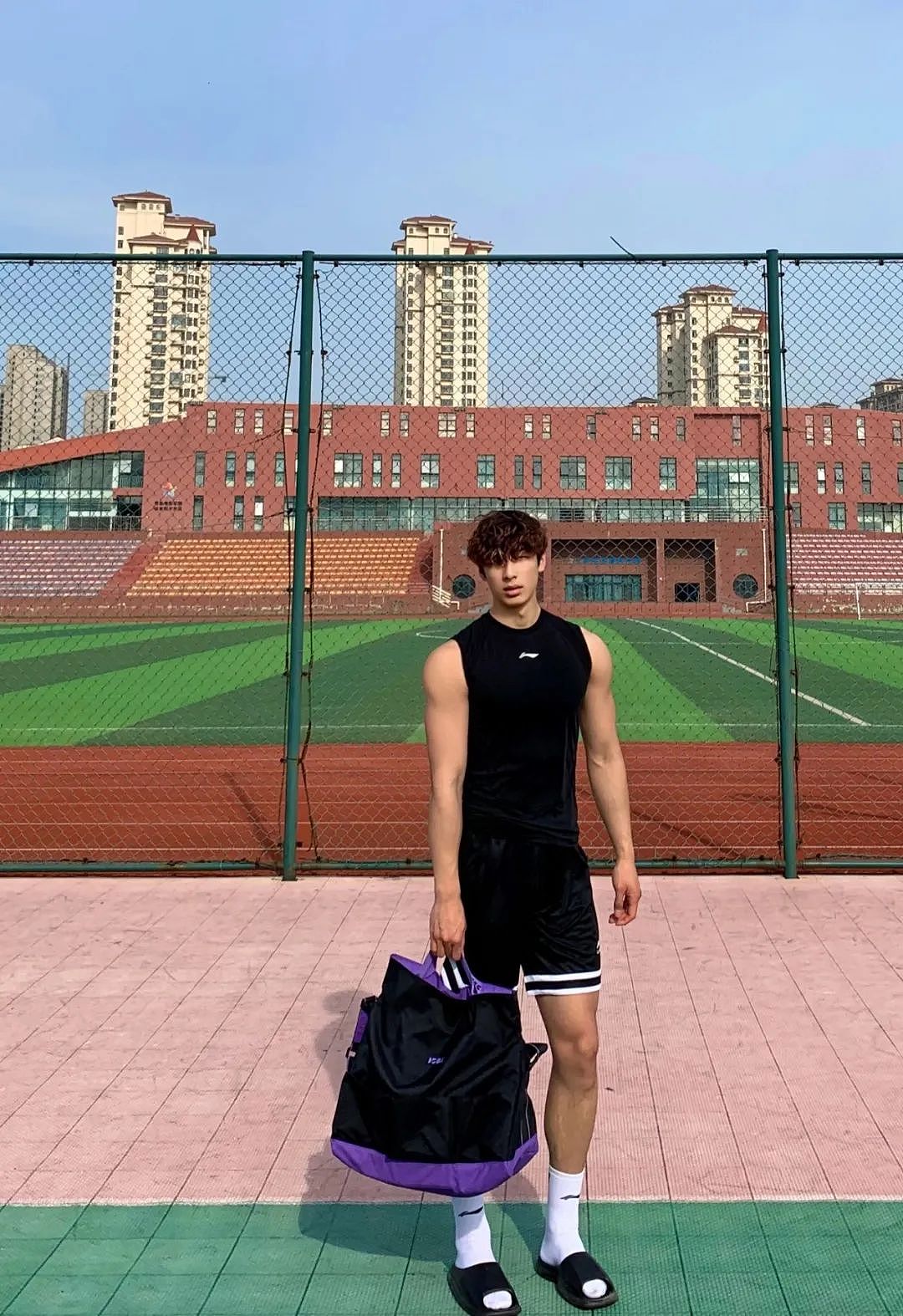 【帅哥】190辽宁男大校草,腹肌大包太诱人(组图) - 13