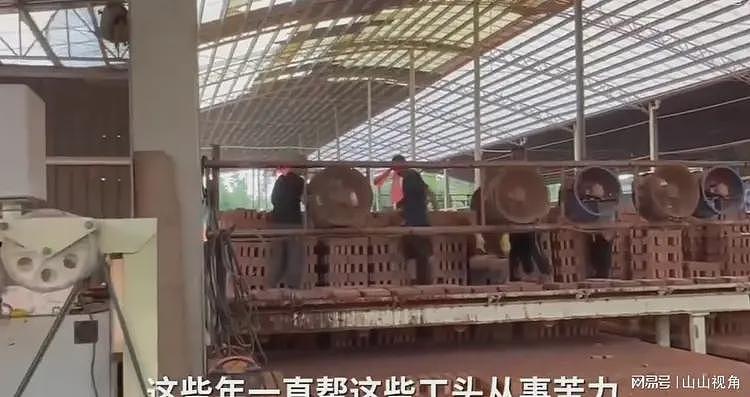 24小时烧窑！湖南砖厂黑幕：工人被捡来当人形机器，三年只管饭（组图） - 10