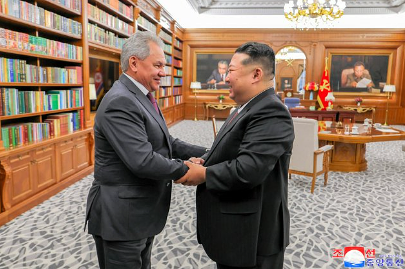 金正恩发话“无条件挺俄罗斯”！如俄遭攻击不排除派兵（组图） - 1