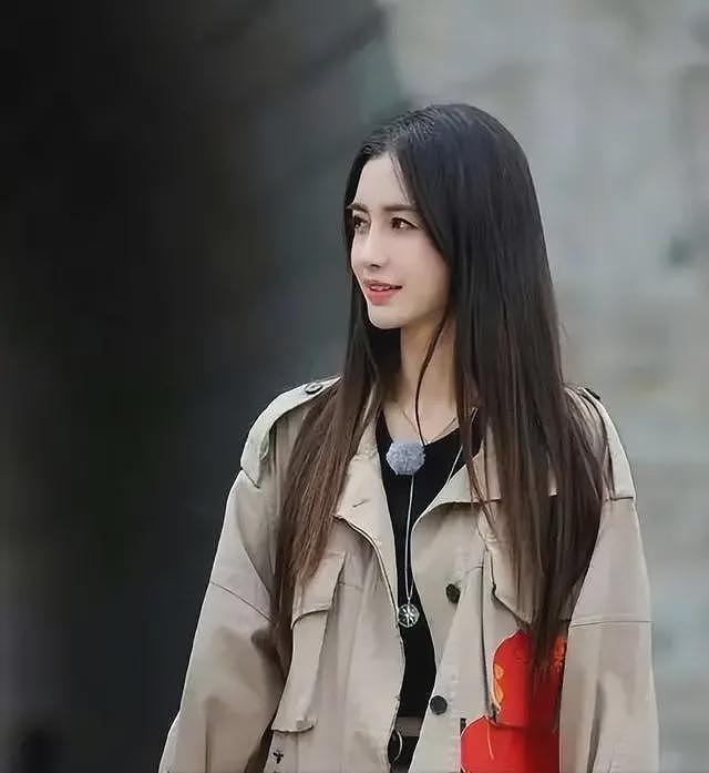 离婚三年后，吃完黄晓明“红利”的杨颖，再次回到自己的“怪圈”（组图） - 23