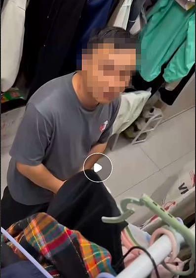 醉汉凌晨潜入大学女生宿舍睡觉，还称“没骚扰到大家”，警方：已处罚（图） - 1