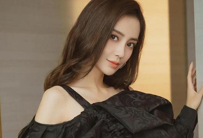 落毛凤凰不如鸡！否认靠黄晓明“红”的杨颖，离婚后“混”成这样（组图） - 10