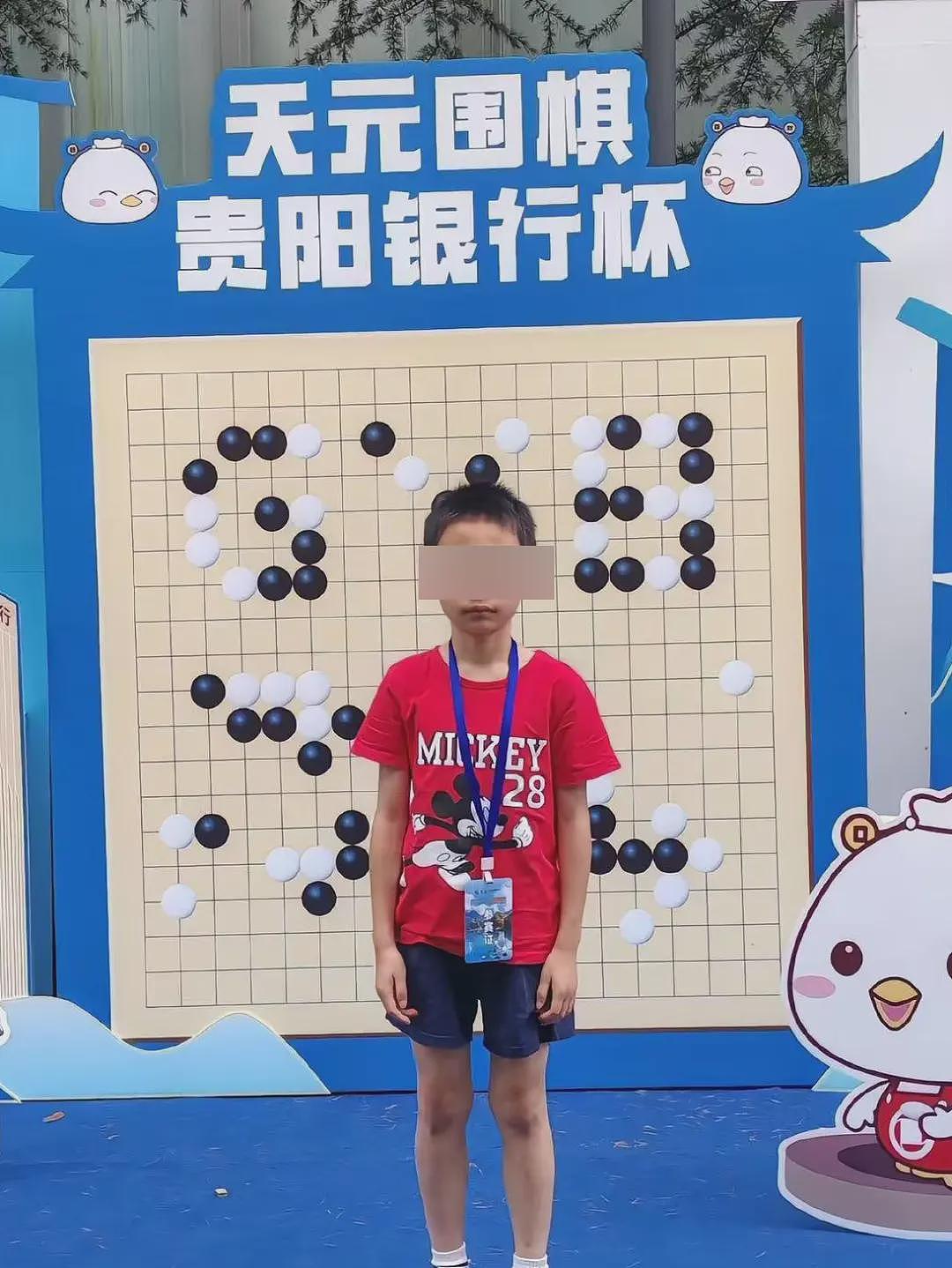9岁围棋天才朱宏鑫坠亡前的最后一日(组图) - 3