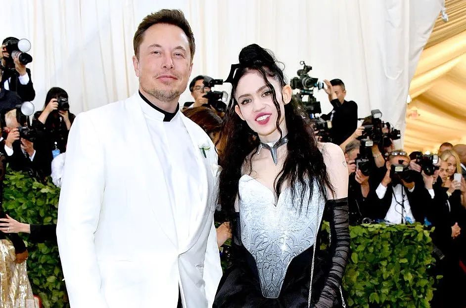 亚洲第一流行天后,被曝和马斯克生了个孩子?网友:快凑齐26个字母了吧……(组图) - 22
