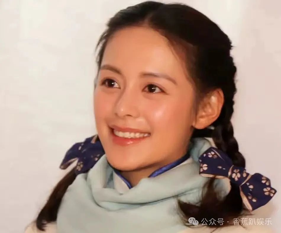 胡歌曾为她心动，刘烨盛赞她眼里有光，央视力捧她，为什么始终不红？（组图） - 4