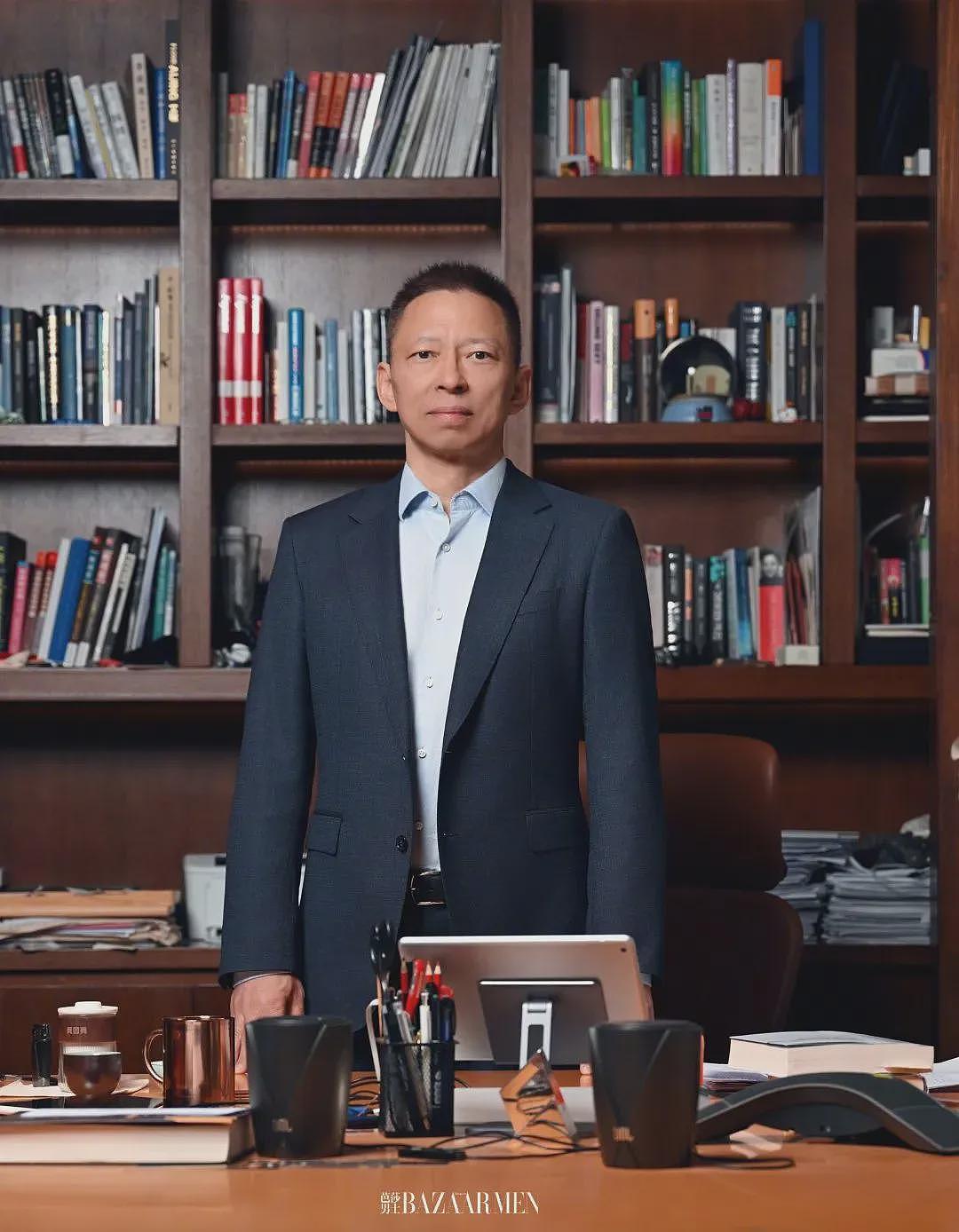 王石田朴珺杂志秀恩爱，张朝阳“教授范”上封面…都比不上雷军时尚大片多（组图） - 3