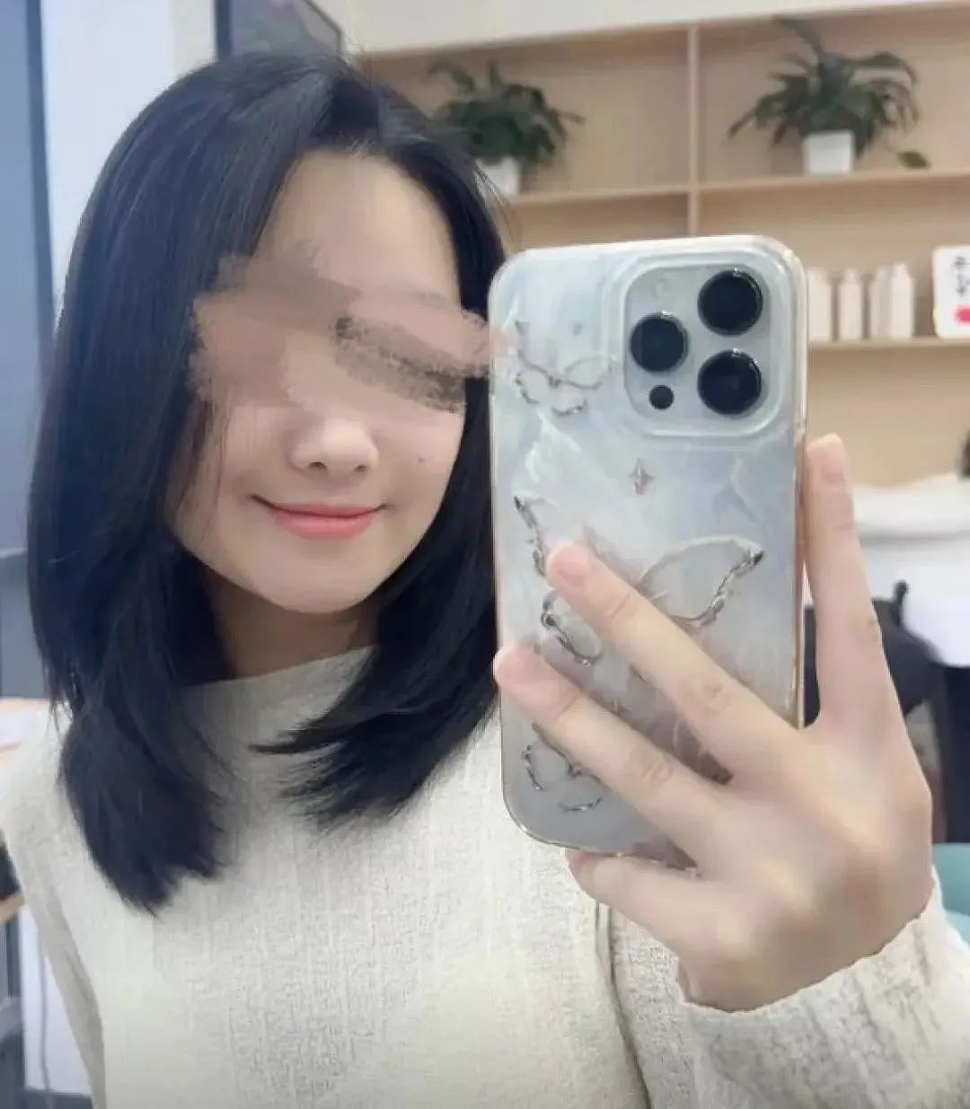 女生被毒蛇咬伤抢救4小时身亡，没想到海南这家治不好人的医院火了....（组图） - 1