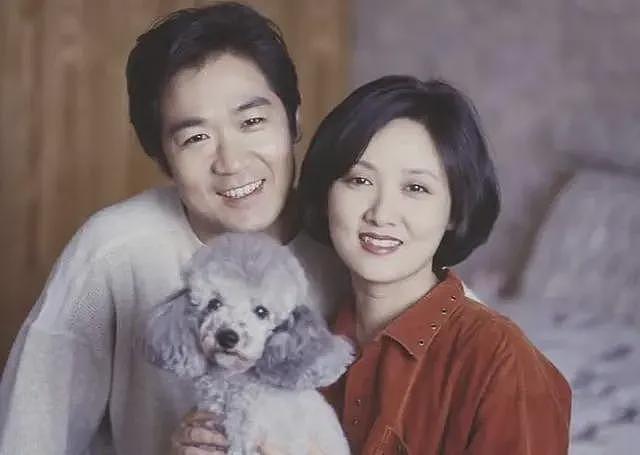 张国立和家人现身澳大利亚,67岁邓婕打扮像贵妇,夫妻俩状态超好(组图) - 6