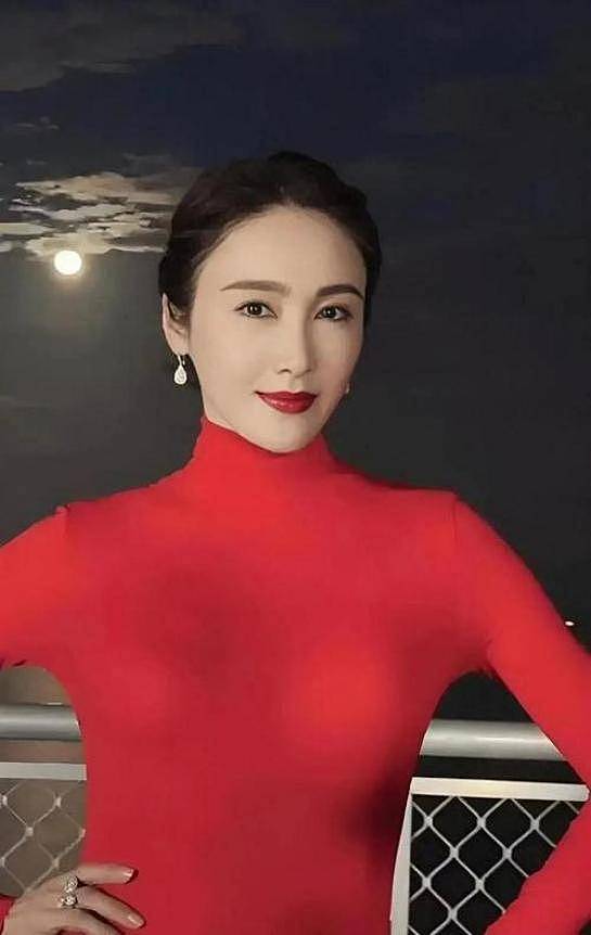 女神黎姿9岁“处女作“影片曝光,网民:天生美人坯子(组图) - 1