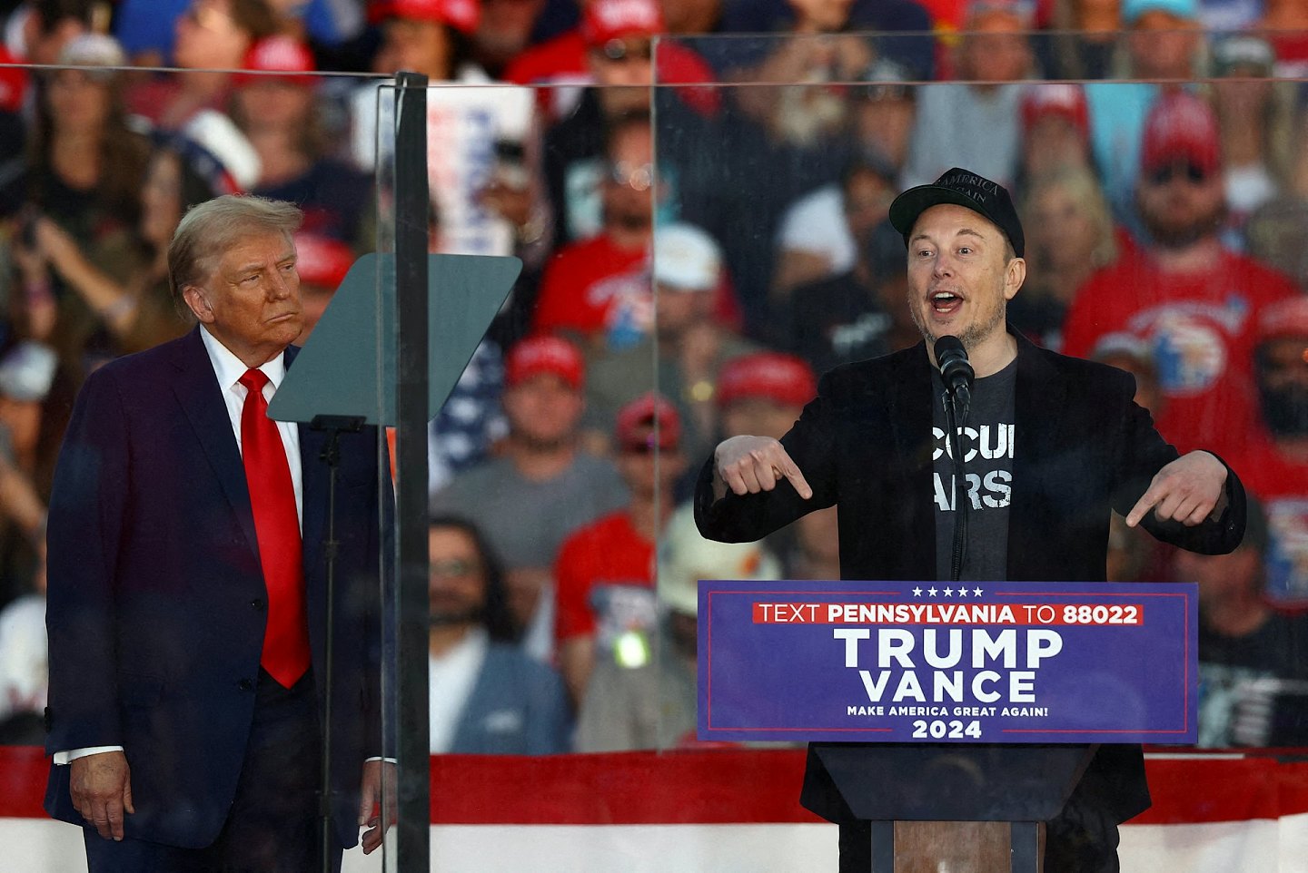 从“第一老友”到死敌！特朗普减税法案成压垮马斯克最后一根稻草（组图） - 2