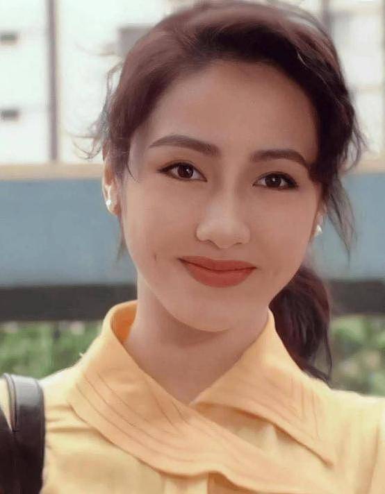 女神黎姿9岁“处女作“影片曝光,网民:天生美人坯子(组图) - 8