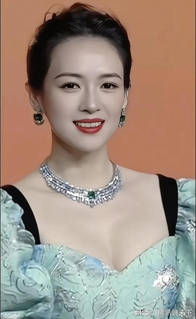 章子怡新造型惊到我！从国际章到丑角：她为啥敢把自己折腾成这样（组图） - 9