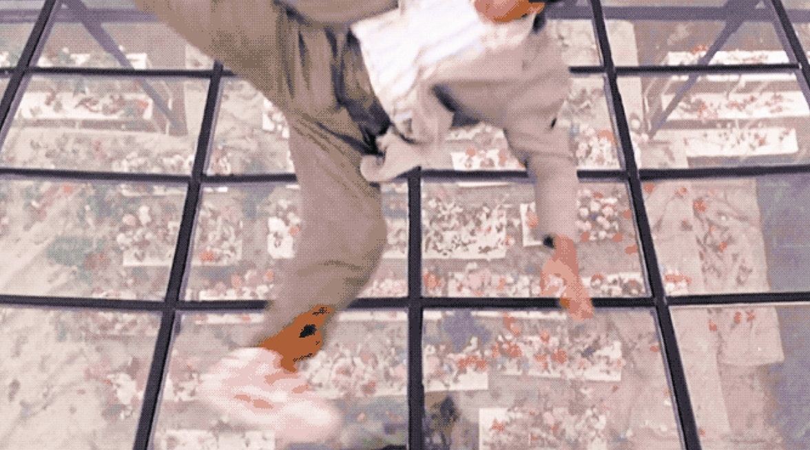 25岁中国女孩在美国当老师,刚入职就被学生打:多到记不清楚次数(组图) - 7
