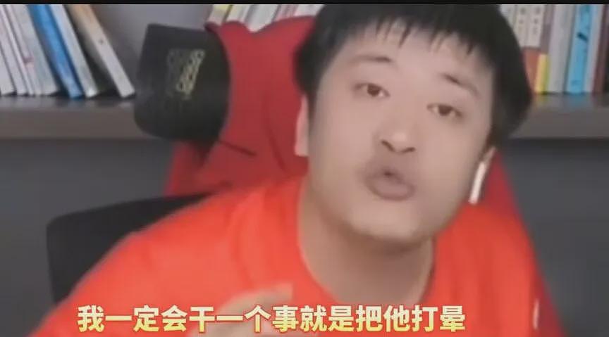 “顶流”张雪峰含泪鞠躬，或将告别直播！是骗流量圈钱，还是动了谁的蛋糕？（组图） - 14