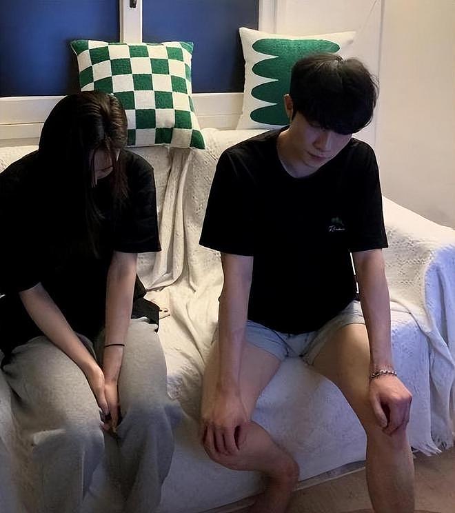 32岁男演员出轨被捉奸，穿内裤道歉，和小8岁女演员私密聊天公开（组图） - 3