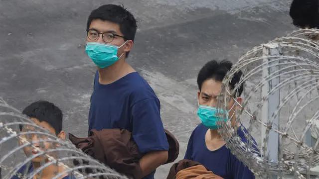 黄之锋被控“勾结外国势力危害国家安全”罪，可能面临终生监禁（组图） - 2