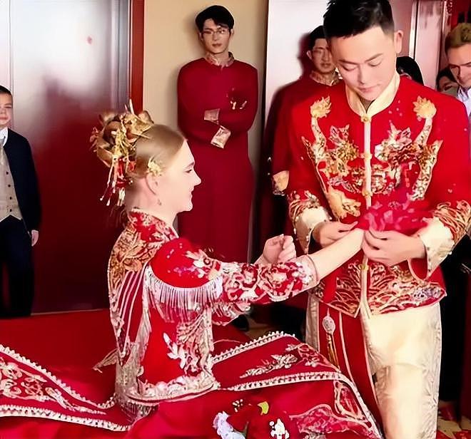 不要车房，不要彩礼！外国姑娘扎堆中国相亲角，网友：别抢我们的男人，滚出去（组图） - 21
