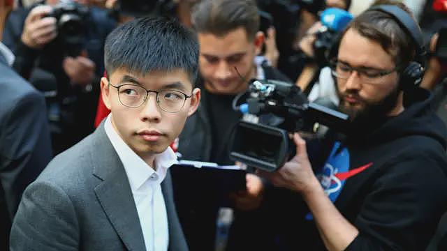 黄之锋被控“勾结外国势力危害国家安全”罪，可能面临终生监禁（组图） - 1