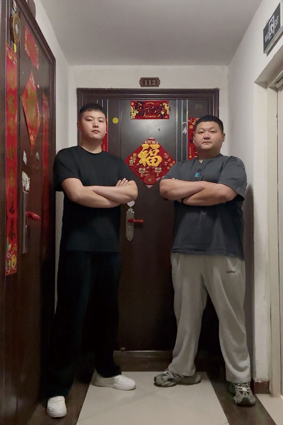 被家暴的中国女人，找“白社会大哥”做保镖（组图） - 3