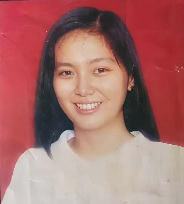 警察绑架美女大学生，当作礼物送给菲律宾市长，女孩被折磨后惨遭击毙（组图） - 18