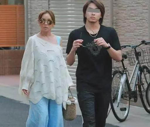 滨崎步否认与马斯克育有子女,那娃都是谁的?(组图) - 6