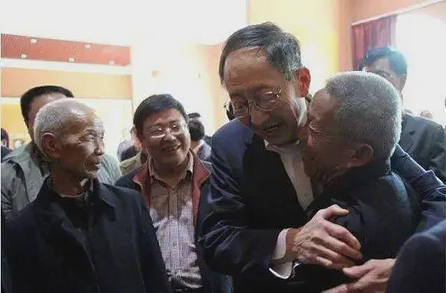 一声痛哭！美籍华裔诺贝尔奖得主崔琦：父亲饿死，母亲抑郁而死（组图） - 3